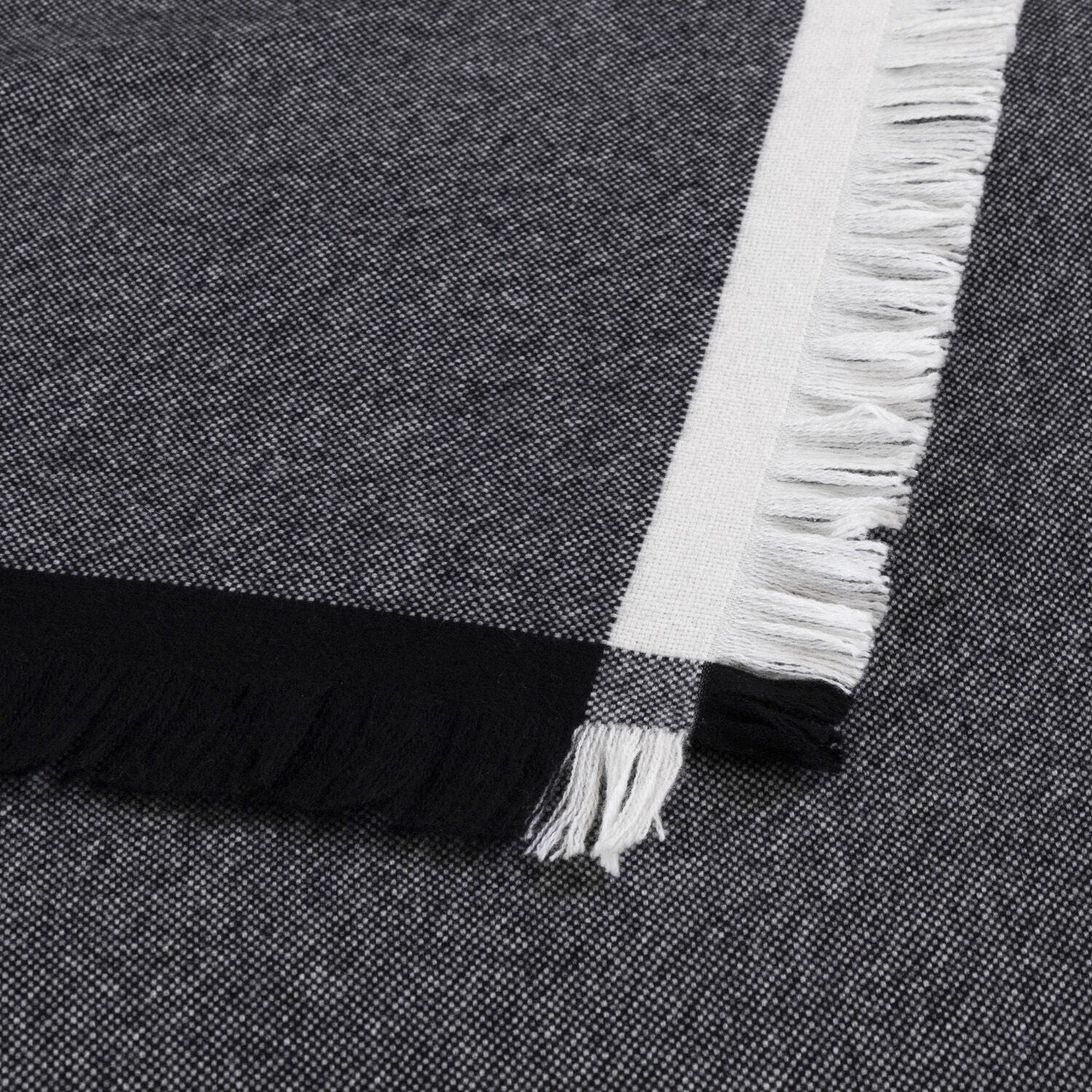 Urban Elegance Woven Blanket – Charcoal Grey with Fringe